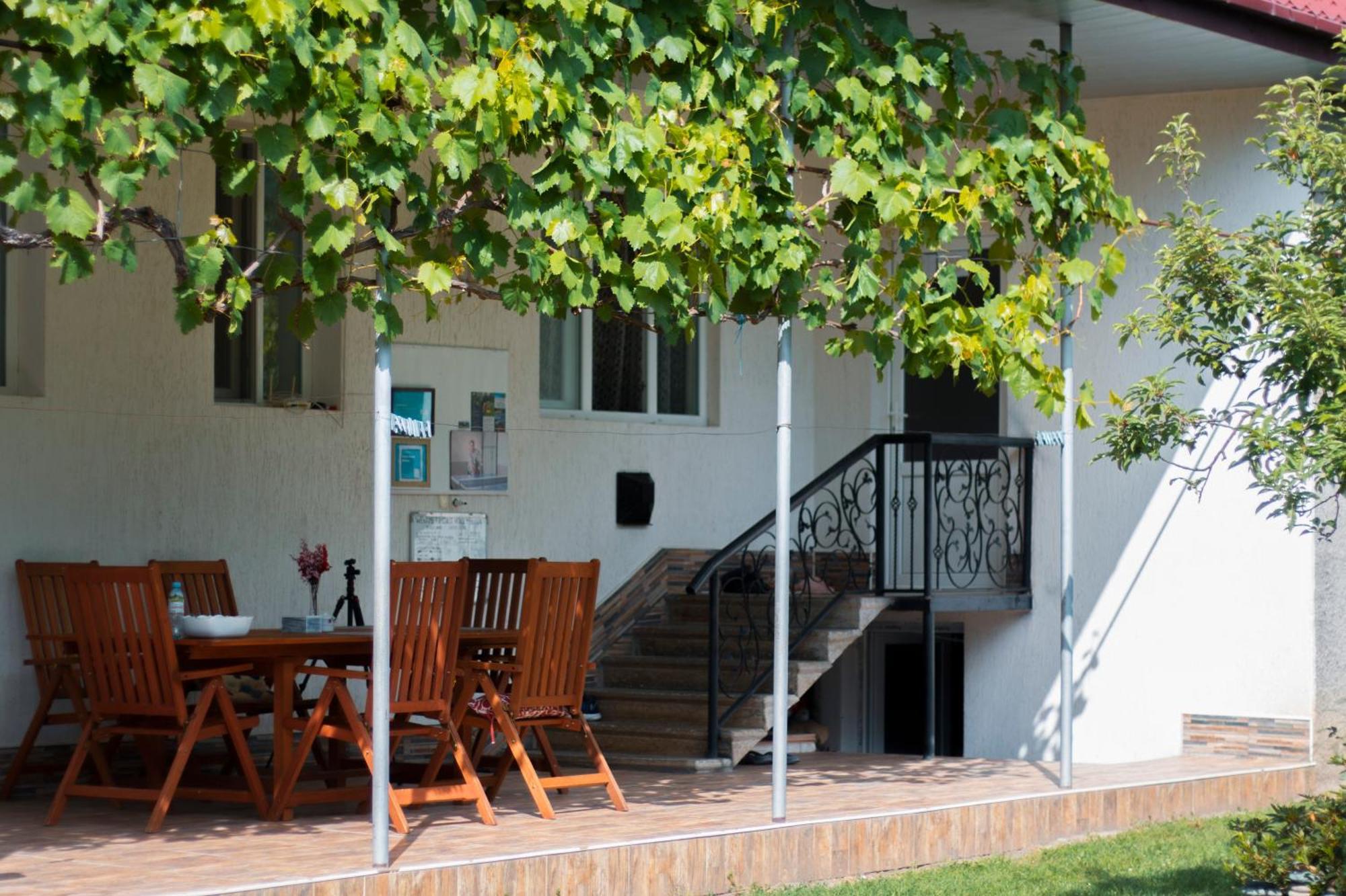 Guest House Melissa Duisi Bagian luar foto