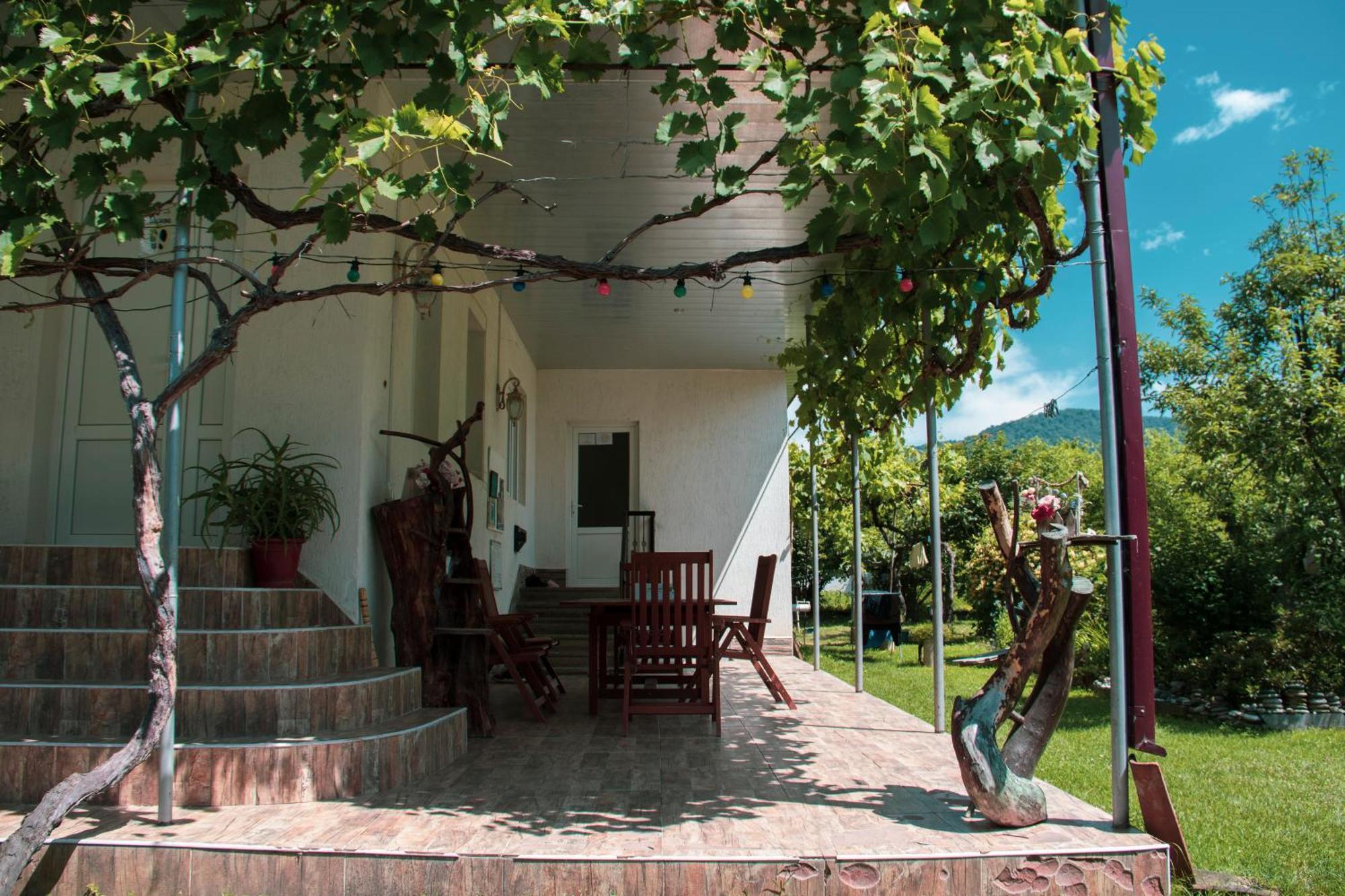 Guest House Melissa Duisi Bagian luar foto
